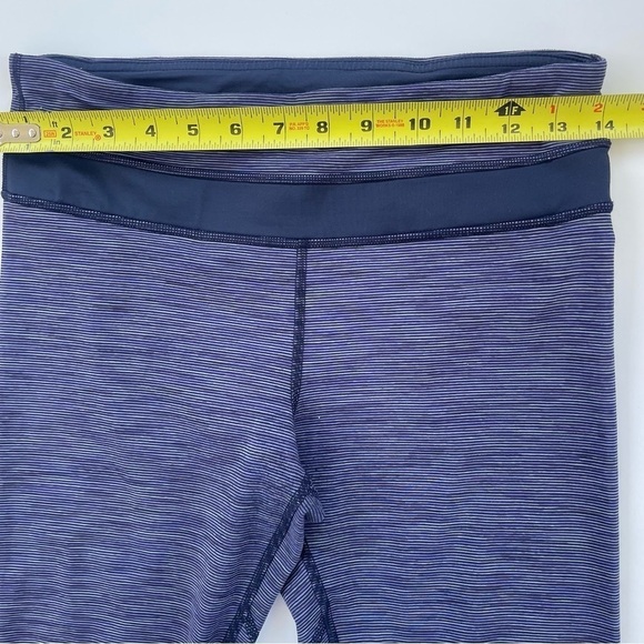Lululemon Women's Deep Indigo Blue Striped Inspire Crop II Leggings Size 6 - Picture 8 of 10